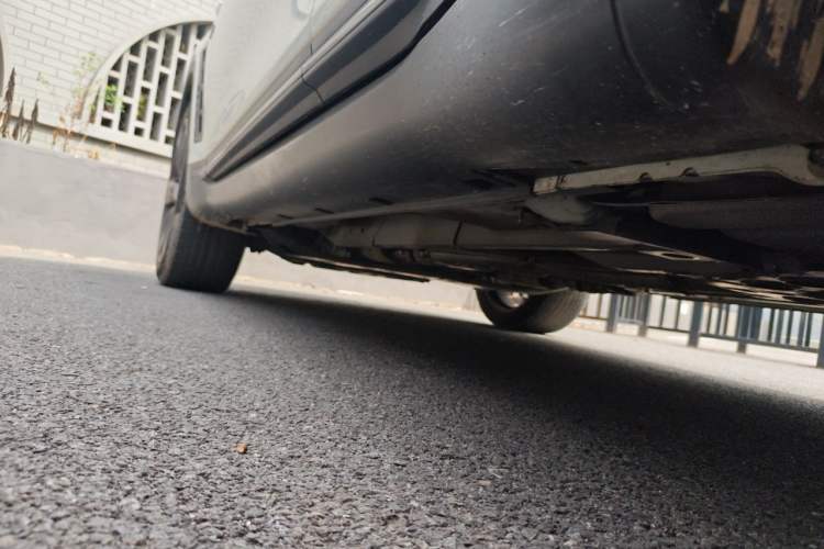 Used Infiniti QX70 2015 3.7L Shadow Edition Chassis Rear Left