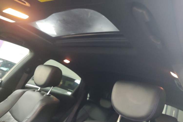 Used Infiniti QX70 2015 3.7L Shadow Edition Headliner