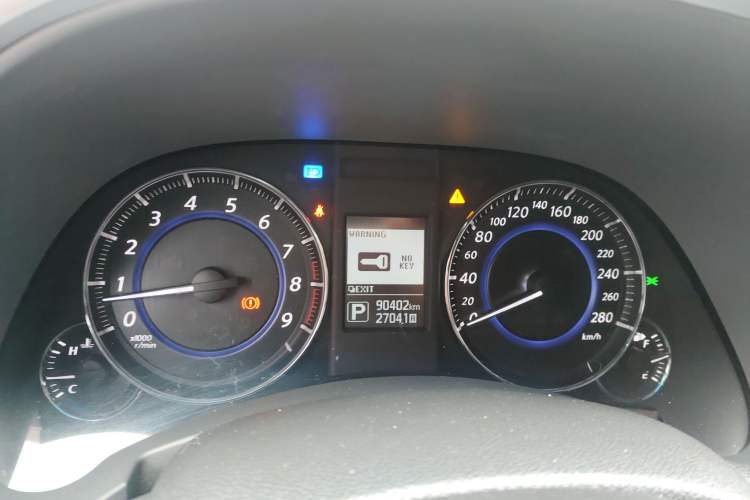 Used Infiniti QX70 2015 3.7L Shadow Edition Instrument Cluster