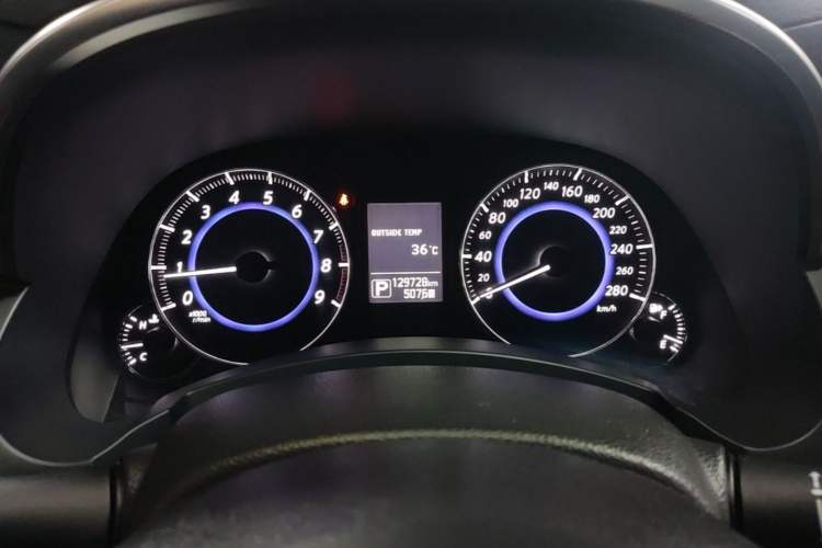 Used Infiniti QX70 2015 3.7L Shadow Edition Instrument Cluster