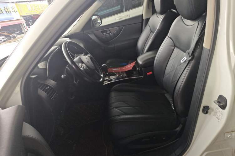 Used Infiniti QX70 2015 3.7L Shadow Edition Left Front Seat