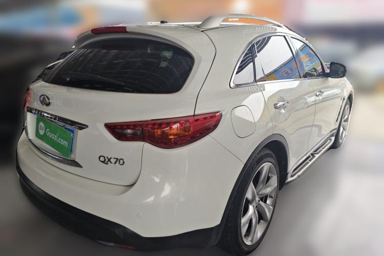 Used Infiniti QX70 2015 3.7L Shadow Edition Rear Right 45 Deg