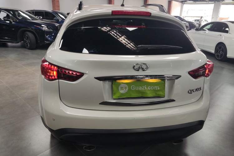 Used Infiniti QX70 2015 3.7L Shadow Edition Rear