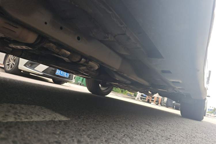 Used Infiniti QX70 2015 3.7L Shadow Edition Chassis Front Left