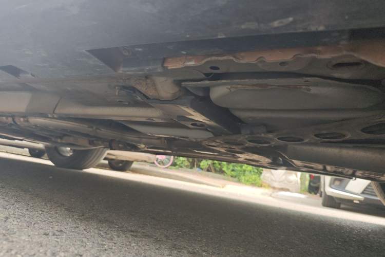 Used Infiniti QX70 2015 3.7L Shadow Edition Chassis Rear Left