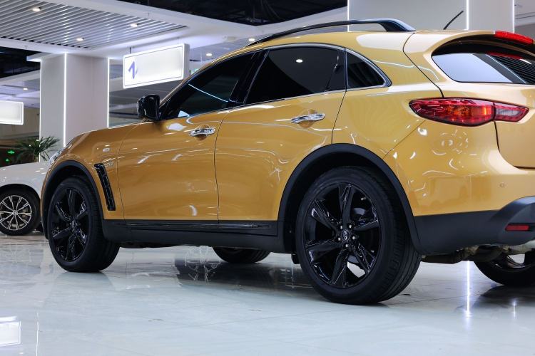 Used Infiniti QX70 2015 3.7L Shadow Edition Exterior 10