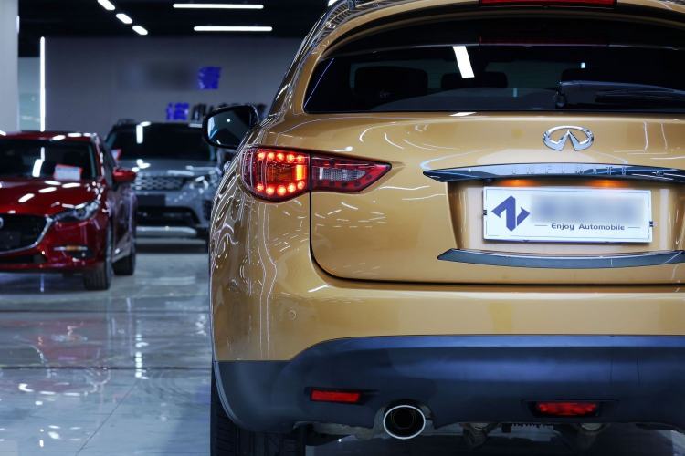 Used Infiniti QX70 2015 3.7L Shadow Edition Exterior 6