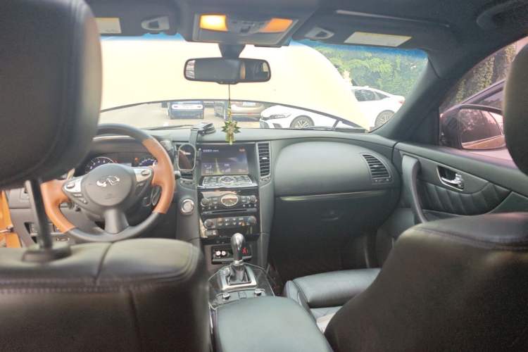 Used Infiniti QX70 2015 3.7L Shadow Edition Headliner