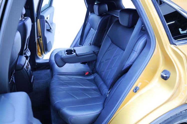 Used Infiniti QX70 2015 3.7L Shadow Edition Interior 12