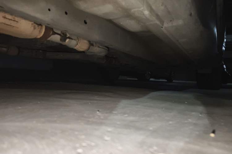 Used Infiniti QX70  Chassis Front Left