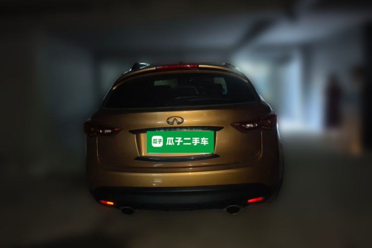 Used Infiniti QX70  Rear