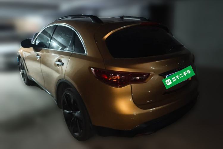 Used Infiniti QX70  Rear Left 45 Deg