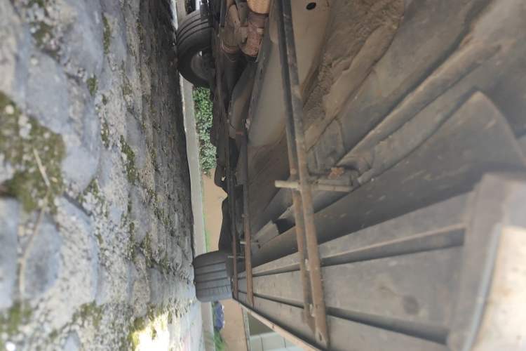 Used Infiniti QX70  Chassis Front Left