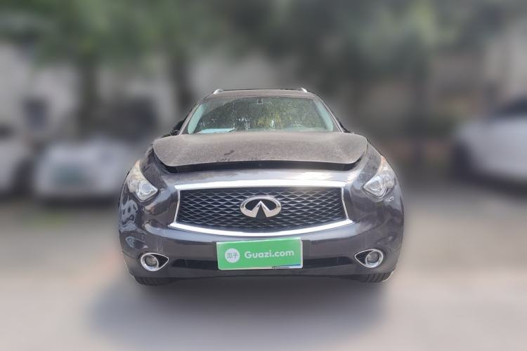 Used Infiniti QX70  Front