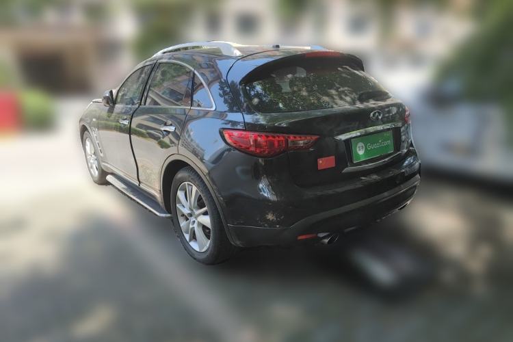 Used Infiniti QX70  Rear Left 45 Deg
