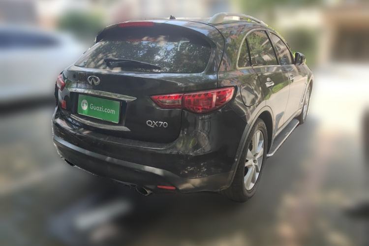Used Infiniti QX70  Rear Right 45 Deg
