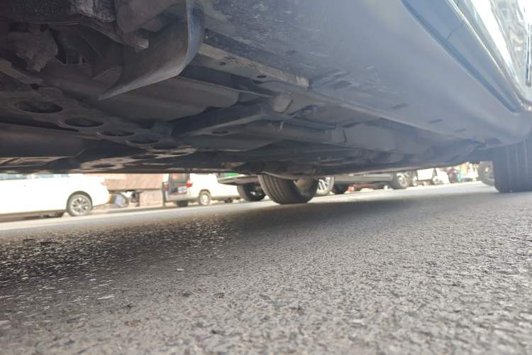 Used Infiniti QX70  Chassis Rear Right