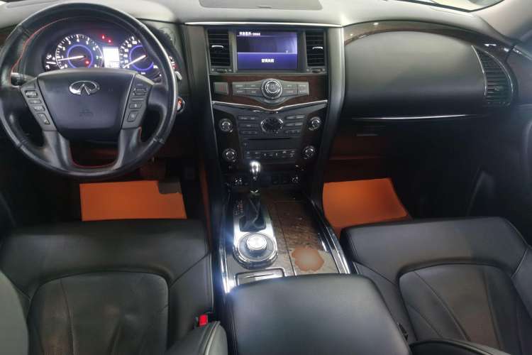 Used Infiniti QX80 2013 5.6L 4WD Center Console