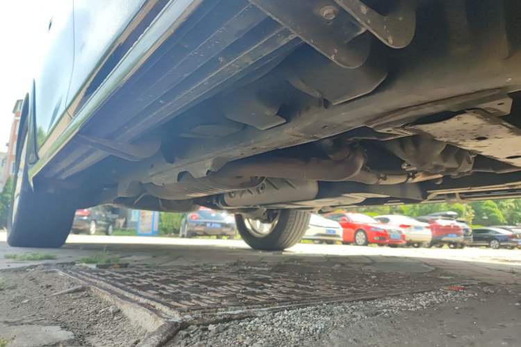 Used Infiniti QX80 2013 5.6L 4WD Chassis Front Right