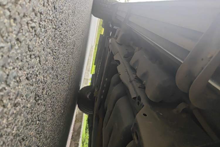Used Infiniti QX80 2013 5.6L 4WD Chassis Rear Left