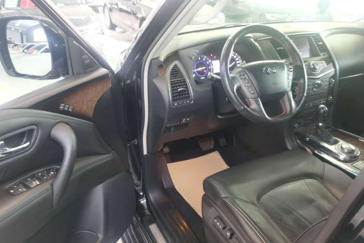 Used Infiniti QX80 2013 5.6L 4WD Driver Seat