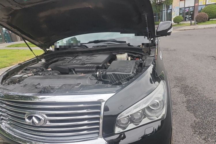 Used Infiniti QX80 2013 5.6L 4WD Engine Bay Left