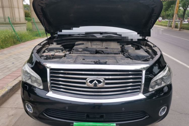 Used Infiniti QX80 2013 5.6L 4WD Engine Bay