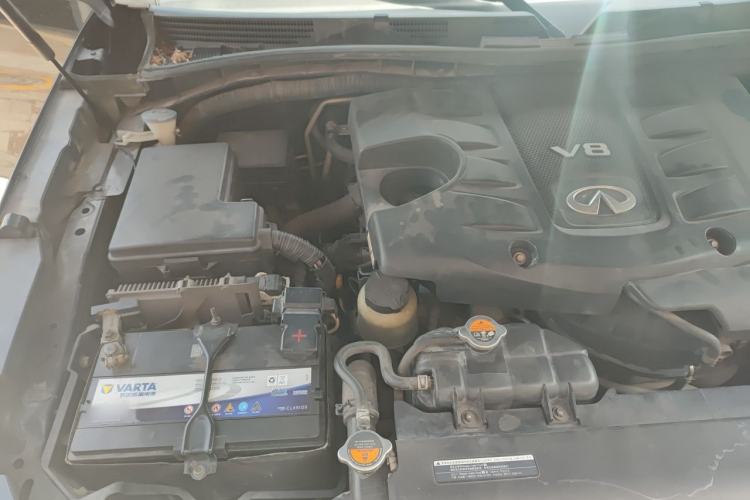 Used Infiniti QX80 2013 5.6L 4WD Engine Bay Right