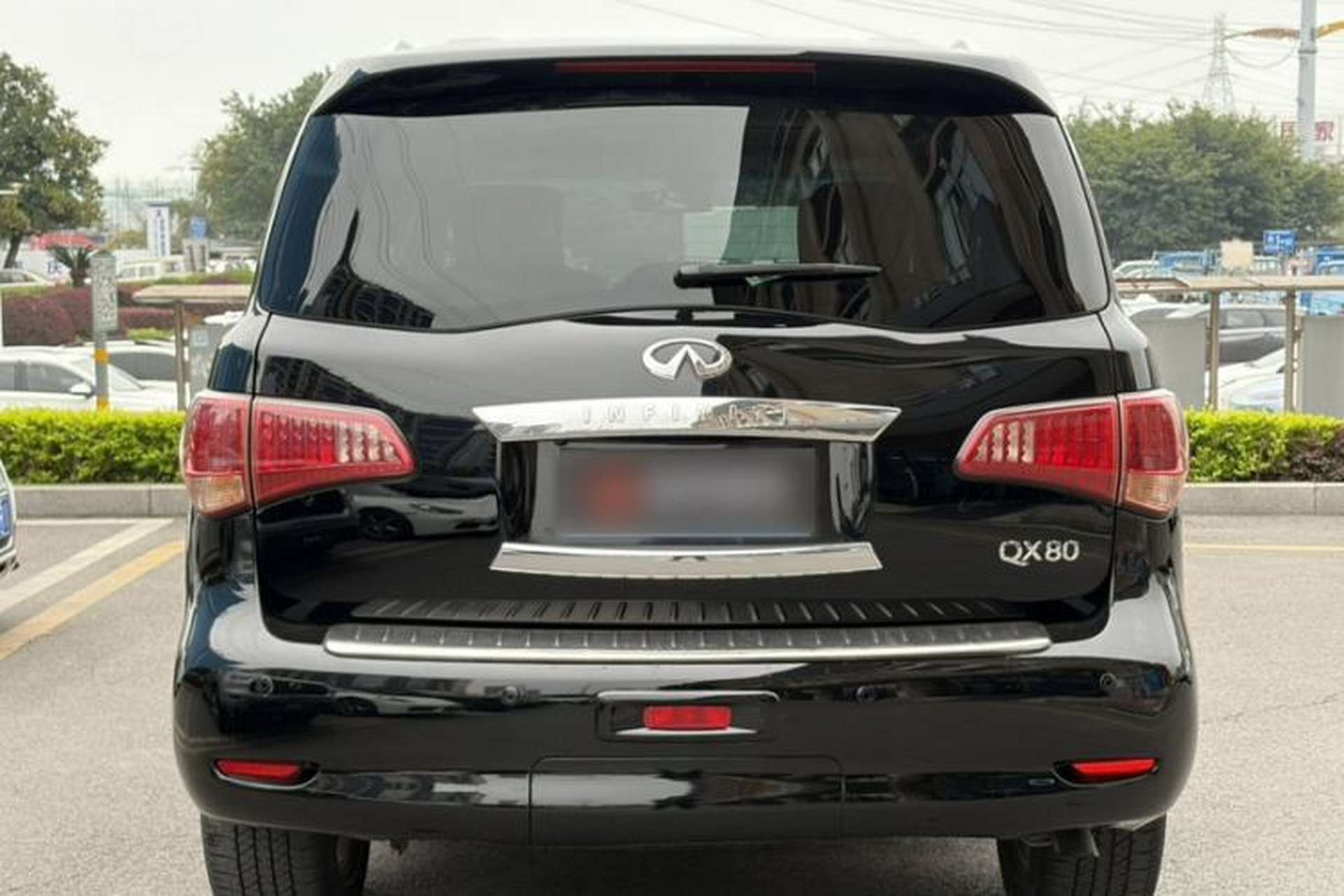 Used Infiniti QX80 2013 5.6L 4WD Exterior 5