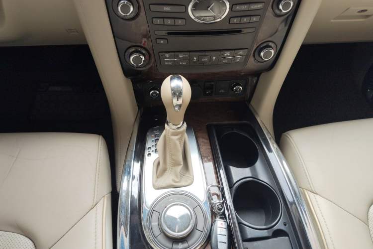 Used Infiniti QX80 2013 5.6L 4WD Gear Lever