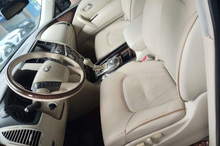 Used Infiniti QX80 2013 5.6L 4WD Left Front Seat