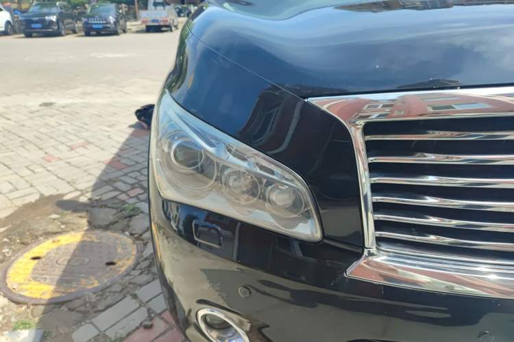 Used Infiniti QX80 2013 5.6L 4WD Right Front Headlight