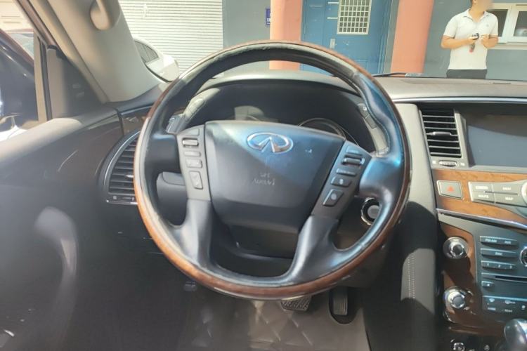 Used Infiniti QX80 2013 5.6L 4WD Steering Wheel