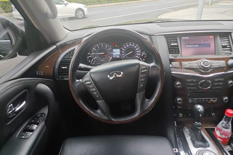 Used Infiniti QX80 2013 5.6L 4WD Steering Wheel
