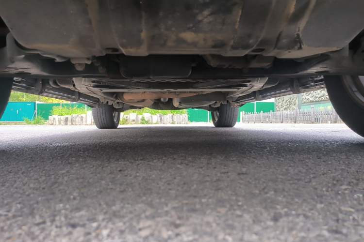 Used Infiniti QX80 2013 5.6L 4WD Chassis Front