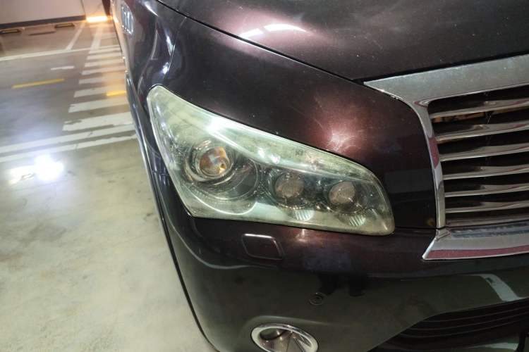 Used Infiniti QX80 2013 5.6L 4WD Right Front Headlight