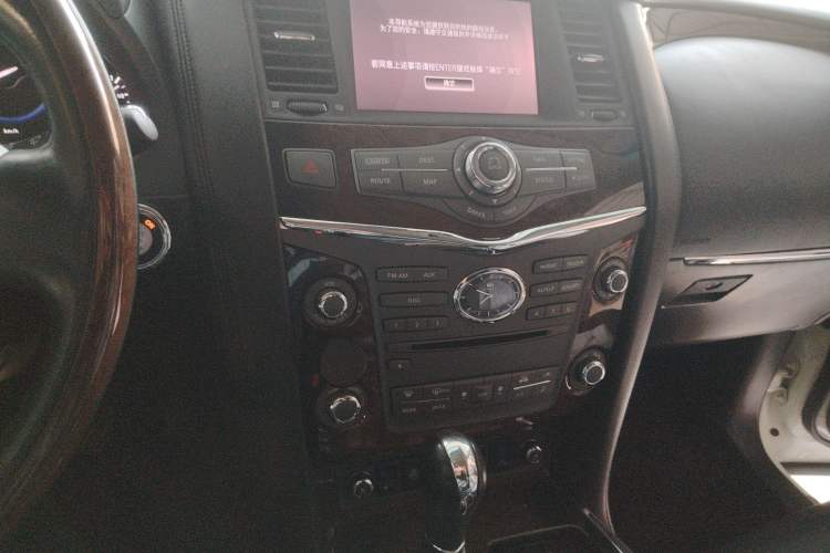 Used Infiniti QX80 2013 5.6L 4WD Audio And AC Panel