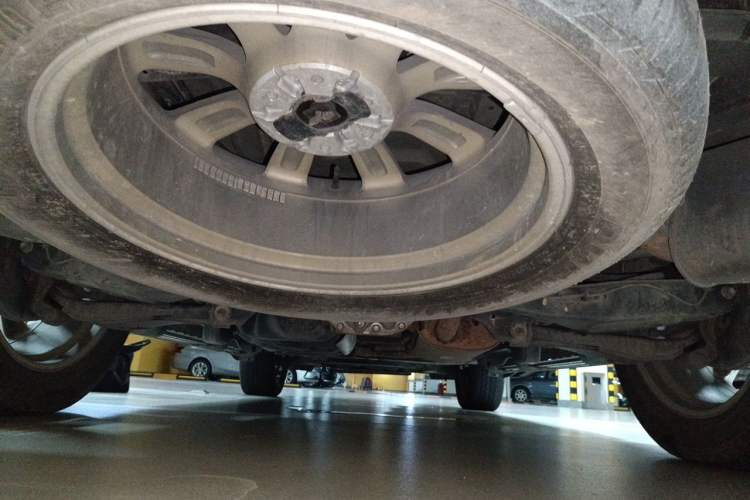 Used Infiniti QX80 2013 5.6L 4WD Chassis Front