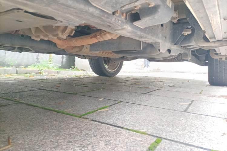 Used Infiniti QX80 2013 5.6L 4WD Chassis Front Left
