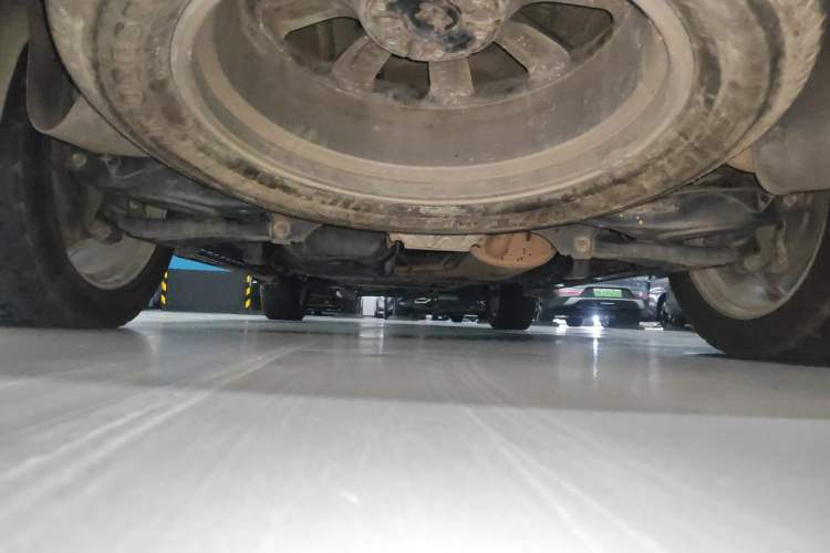 Used Infiniti QX80 2013 5.6L 4WD Chassis Rear