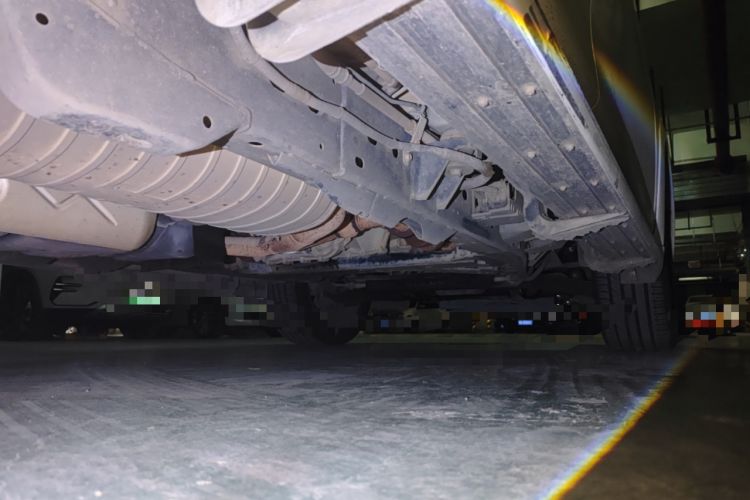 Used Infiniti QX80 2013 5.6L 4WD Chassis Rear Right