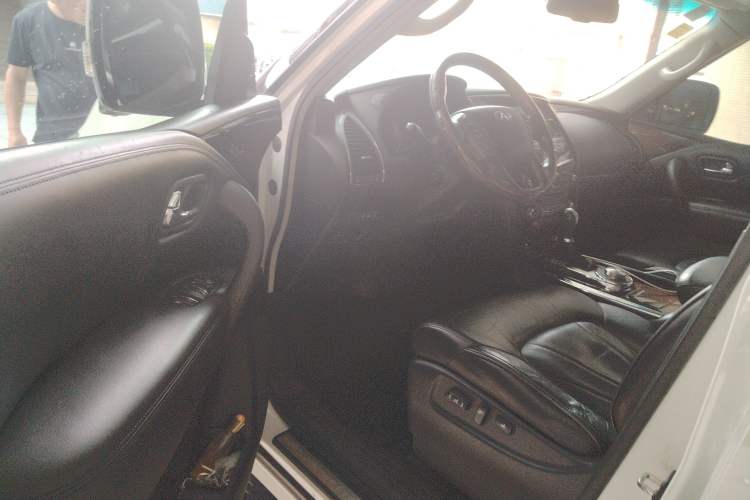 Used Infiniti QX80 2013 5.6L 4WD Driver Seat