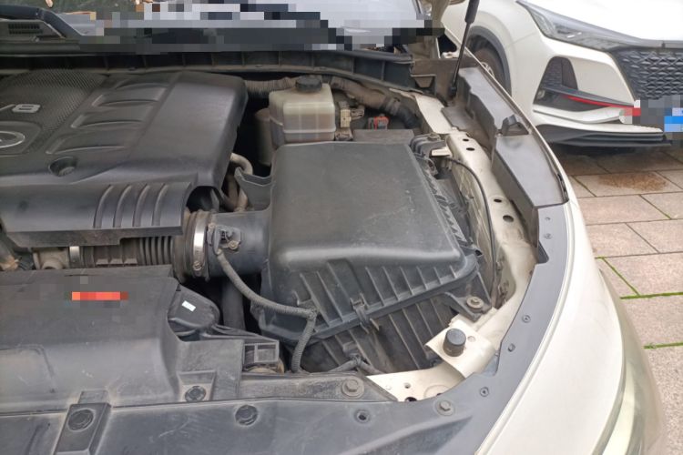Used Infiniti QX80 2013 5.6L 4WD Engine Bay Left