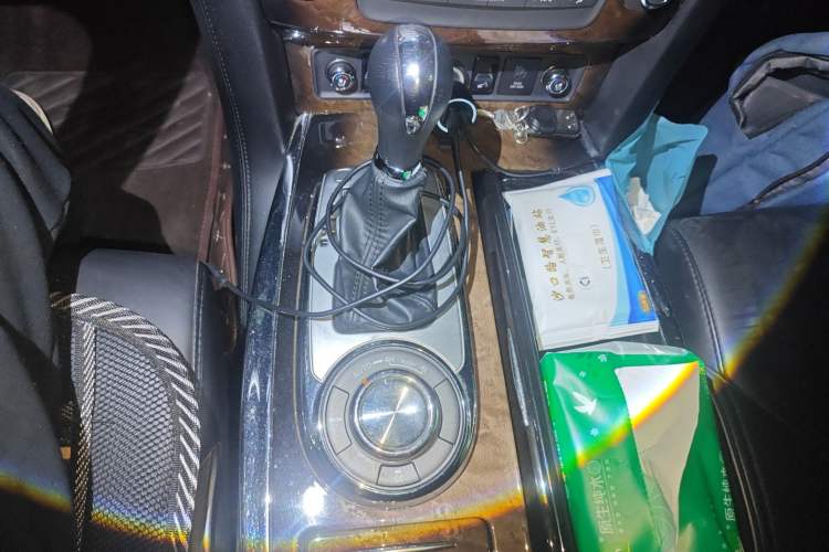 Used Infiniti QX80 2013 5.6L 4WD Gear Lever