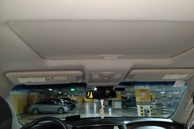 Used Infiniti QX80 2013 5.6L 4WD Headliner