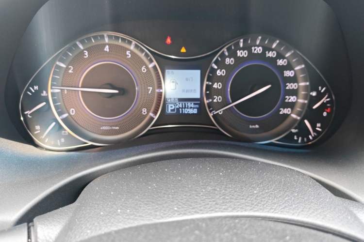 Used Infiniti QX80 2013 5.6L 4WD Instrument Cluster