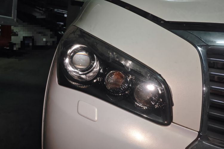 Used Infiniti QX80 2013 5.6L 4WD Right Front Headlight
