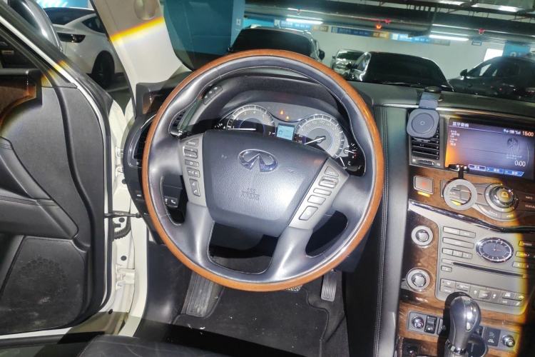 Used Infiniti QX80 2013 5.6L 4WD Steering Wheel
