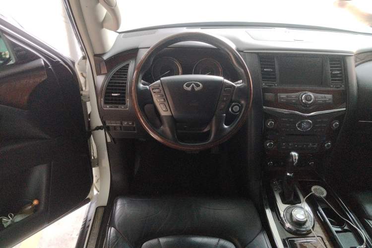 Used Infiniti QX80 2013 5.6L 4WD Steering Wheel