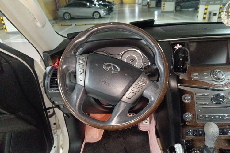 Used Infiniti QX80 2013 5.6L 4WD Steering Wheel